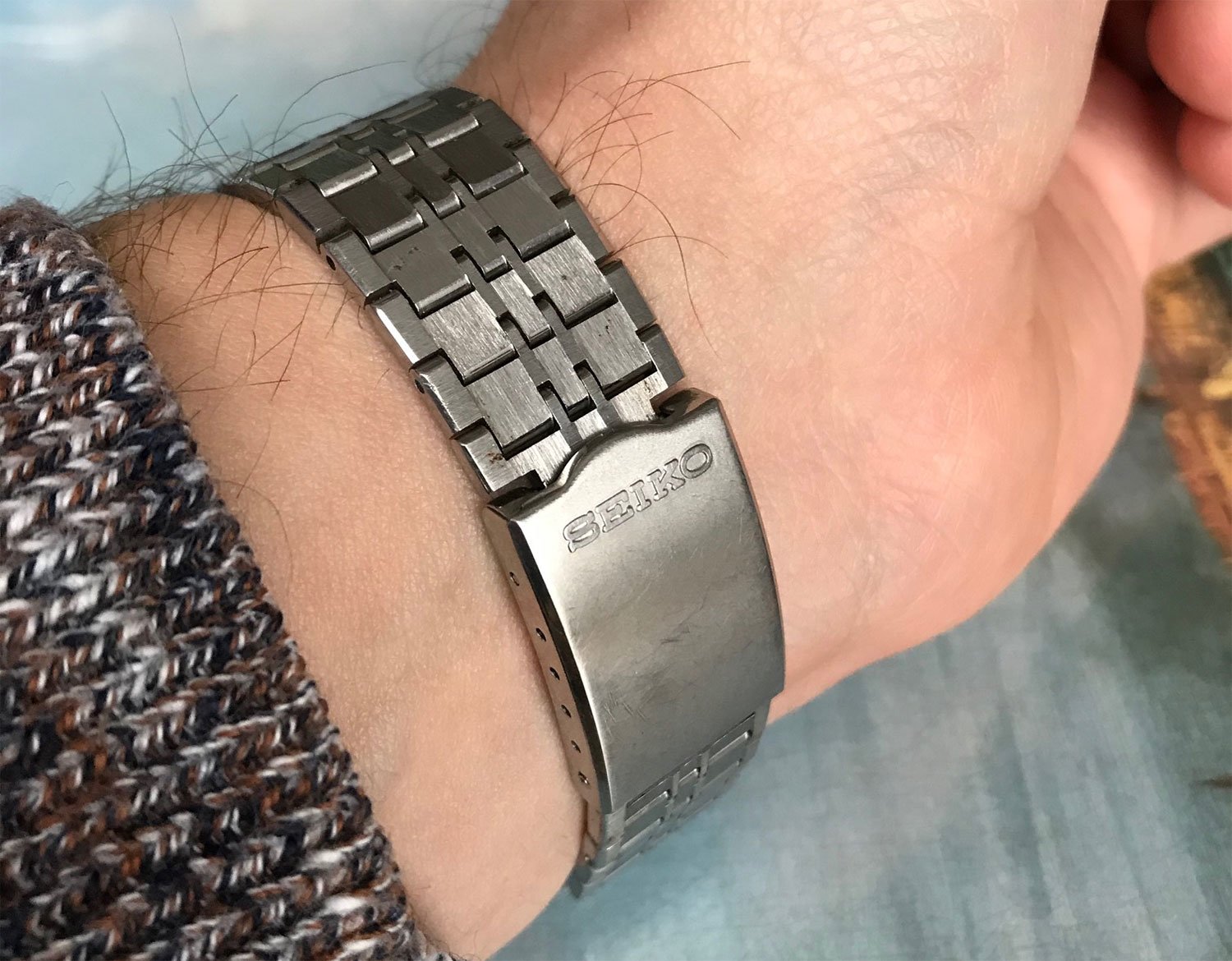 How Tight Should a Watch Strap Be?