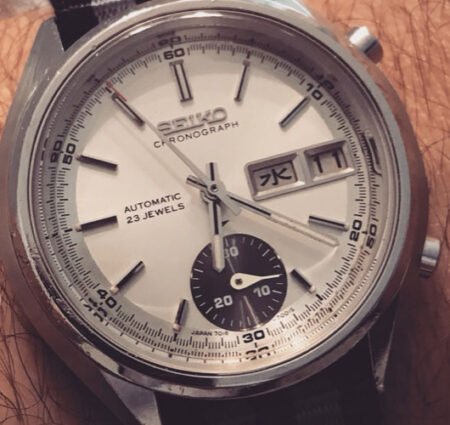 Seiko 7018-7000 with a white dial numbered 7001S